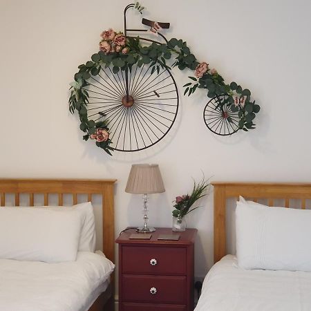Chartwell Retreat Apartment Whitby Exterior photo